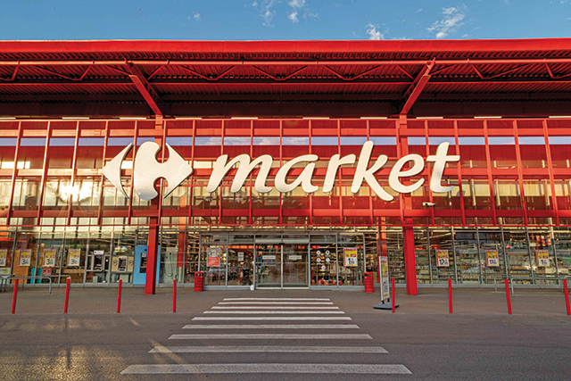 Ce vrea să facă Dedeman cu magazinele Carrefour din România? Opțiunile fraților Pavăl