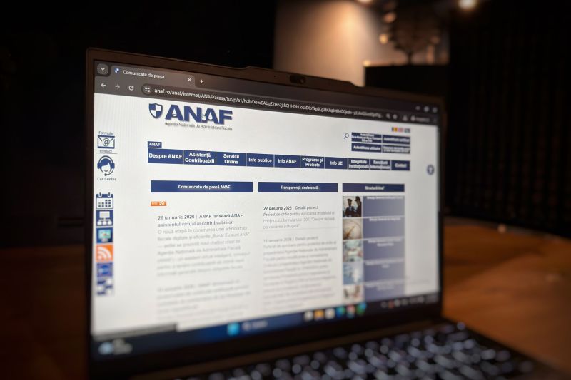 e-Factura 2026: OUG trenuleț a modificat termenul de transmitere a facturilor. Ce amenzi riscă antreprenorii dacă nu-l respectă și ce recomandă un contabil