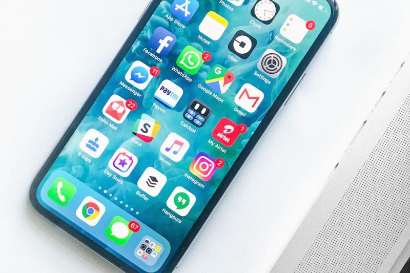 57% dintre români au cumpărat deja smartphone-uri second-hand: Piața de telefoane recondiționate explodează