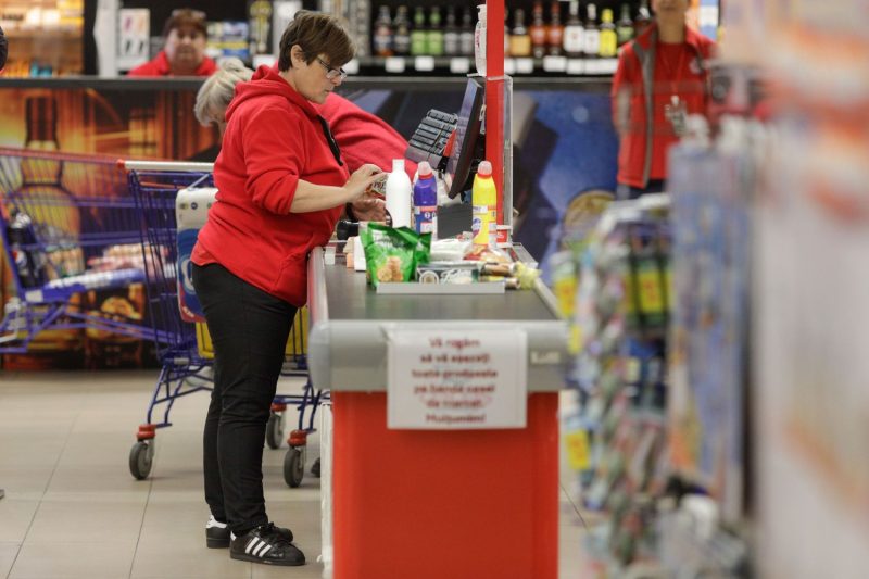 Preluarea „La Cocoș” de către proprietarul Lidl și Kaufland e „aproape gata”: „Ideea este ca modelul low-cost să nu fie omorât”