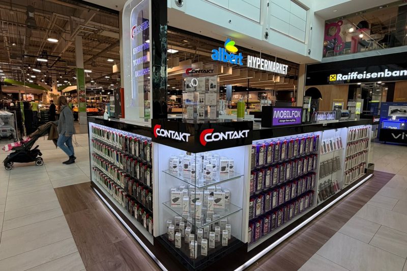 Contakt, retailer de accesorii pentru telefoane mobile, marchează prima extindere internaţională prin deschiderea unei locaţii în Praga, Cehia, parte a strategiei de a deveni un jucător regional