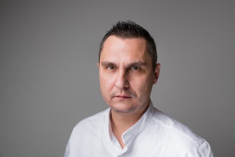 Wolt România a accelerat pe segmentul retail în primul trimestru din 2026: distanţa faţă de livrările din restaurante se micşorează.