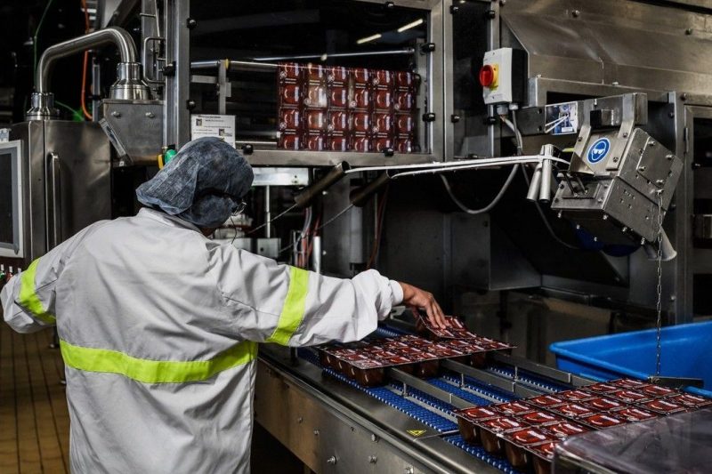 Danone da un miliard de euro pentru a prelua o companie de suplimente si nutritie vegetala