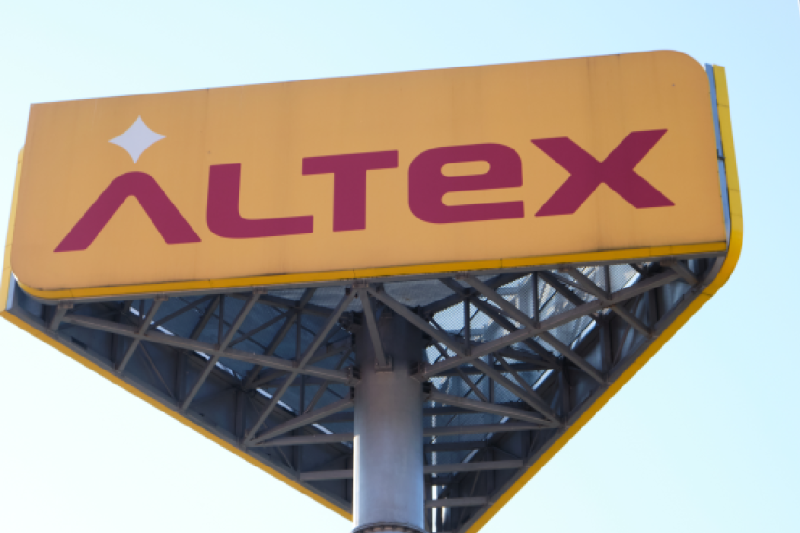 Altex a cumparat 23 277 metri patrati teren alexandria 150 de euro mp agrotel