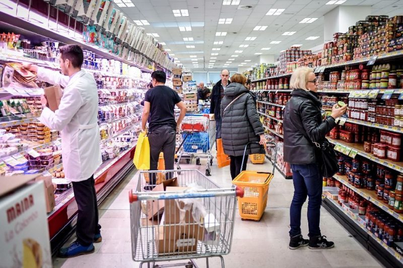 Ce îi stresează pe clienți în supermarketuri și scade vânzările: un magazin a fost urmărit timp de 12 săptămâni