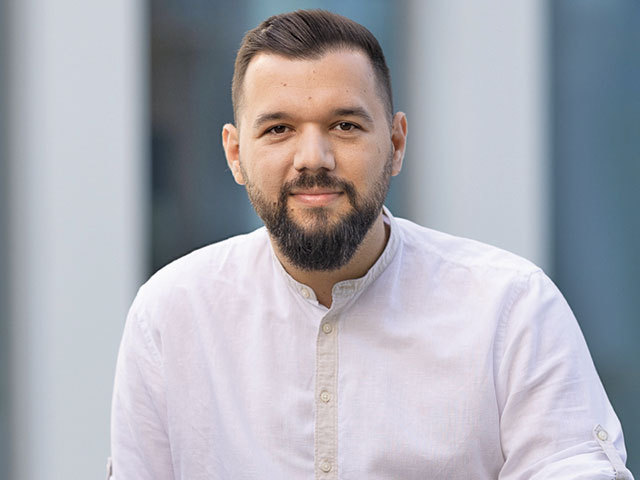 Sorin-Adrian Dochian Compari.ro — country manager platforma comparare prețuri