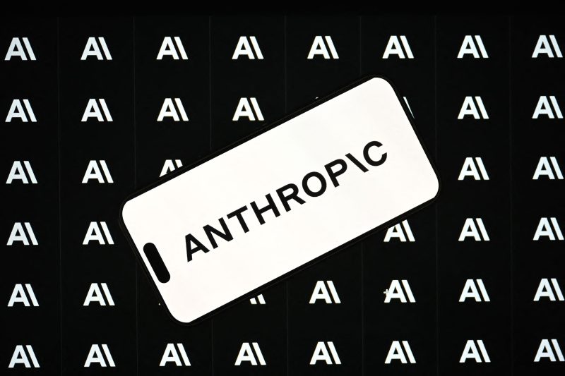 Anthropic a atras 65 mld. $ într-o rundă Series H la o evaluare de 965 mld. $, depăşind OpenAI ca cel mai valoros start-up AI din lume