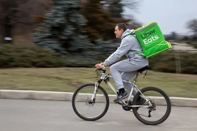 Uber Delivery Hero Glovo — tranzacția care reconfigurează piața de food delivery
