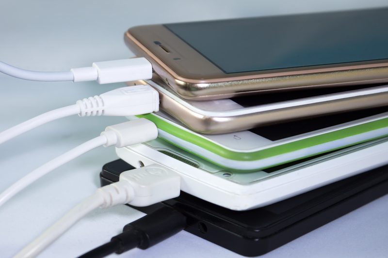 Platforma românească de telefoane SH Flip, parte a grupului eMag, pe pierderi tot mai mari