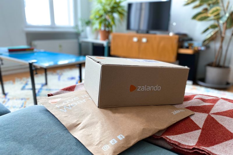 Retailerul online de modă Zalando din Germania va deschide la Bucureşti un centru multifuncţional. “Estimăm că până la final de T1 2027 vom crea 60 de locuri de muncă în acest hub”